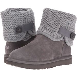 UGG Shaina Chunky Knit Gray Suede Ankle Boots  Sz 6